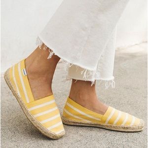 Soludos Dali Sunshine Stripe Espadrille
Sandals